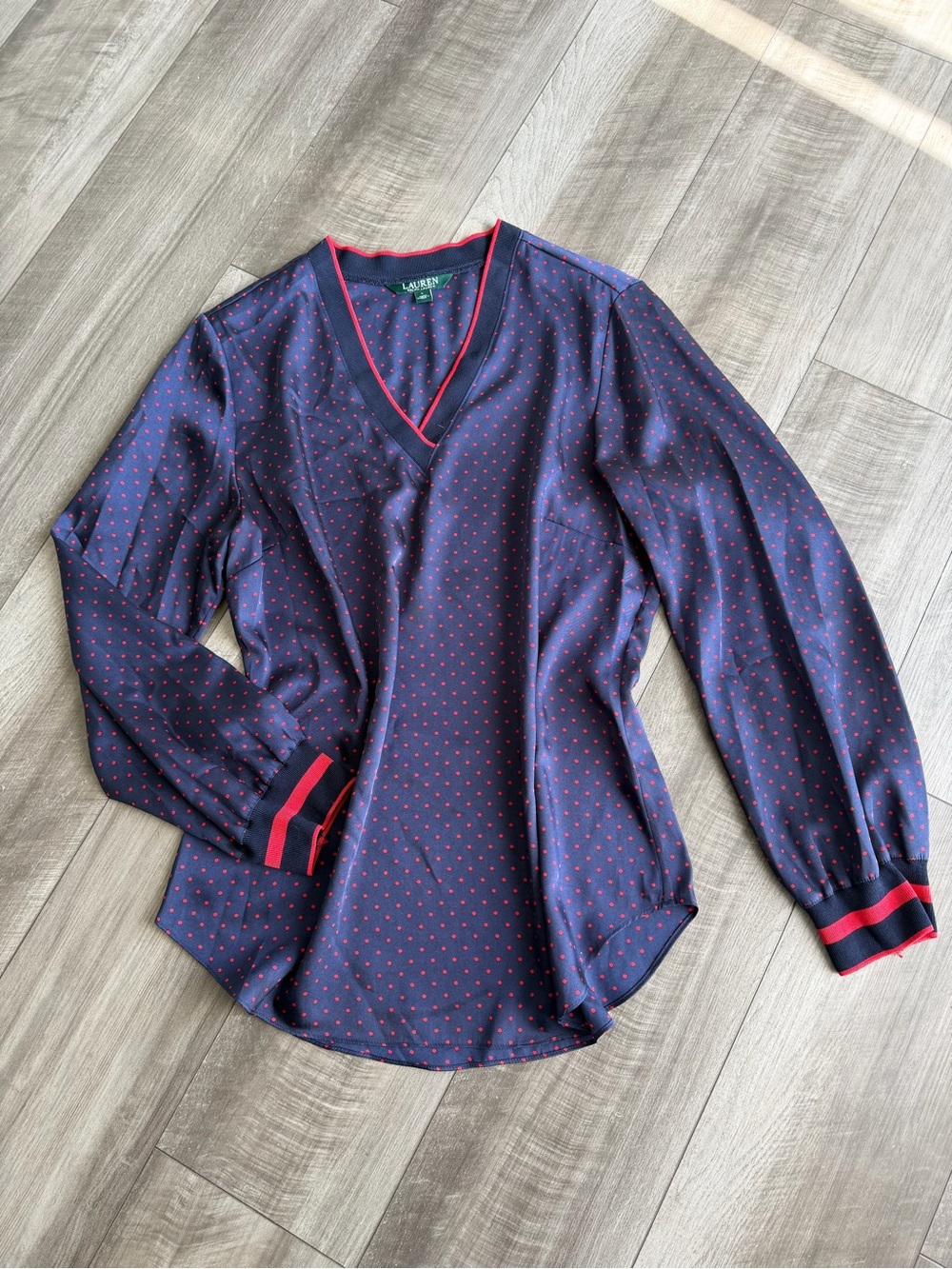Lauren Ralph Lauren Women’s Navy/Red Polka Dot V-Neck Blouse Long Sleeve Sz L
